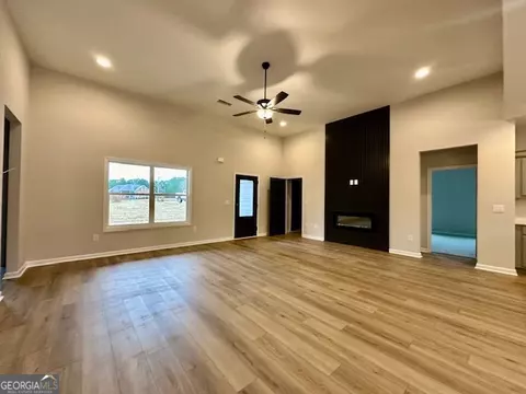 262 Upper Glass Bridge Rd, Lagrange, GA 30240 photo 3
