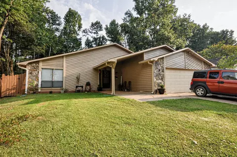 1261 Indian Way NW, Lilburn, GA 30047