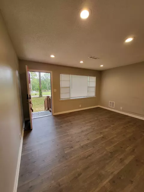 200 Robin Hood Ln, Hampton, GA 30228 photo 3