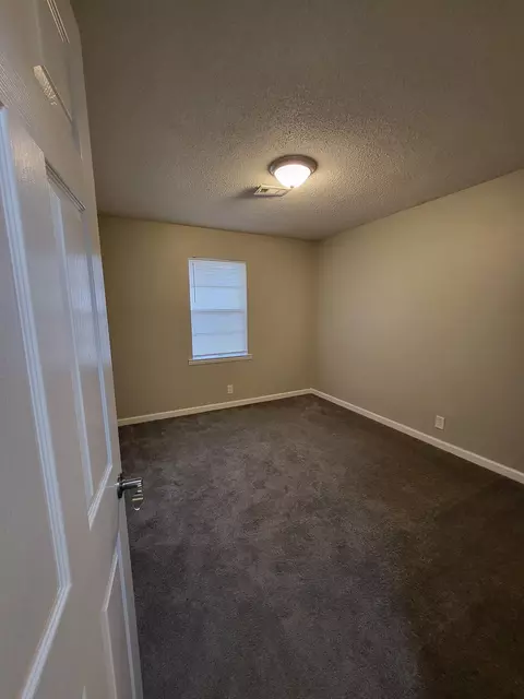200 Robin Hood Ln, Hampton, GA 30228 photo 6