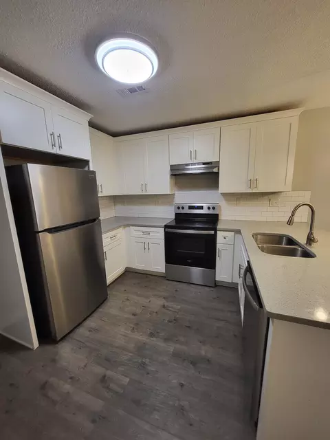 200 Robin Hood Ln, Hampton, GA 30228 photo 4