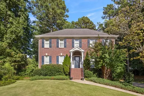 913 Pinehurst Cv, Woodstock, GA 30188