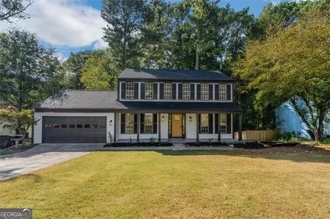 1045 Cranberry Crk, Roswell, GA 30076