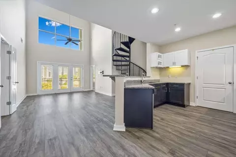 390 17th St NW #5066, Atlanta, GA 30363