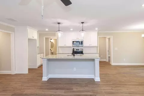 118 W Wright St, Winder, GA 30680 photo 10
