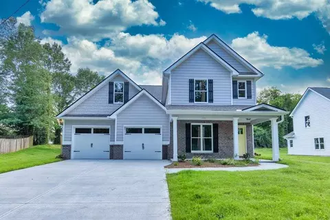 118 W Wright St, Winder, GA 30680
