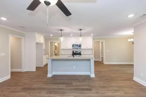118 W Wright St, Winder, GA 30680 photo 11