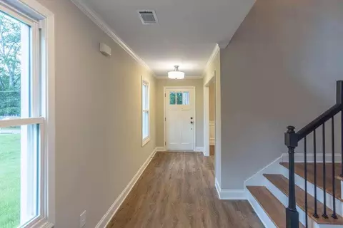 118 W Wright St, Winder, GA 30680 photo 5