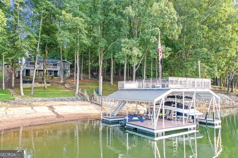 270 Longview Dr, Dawsonville, GA 30534