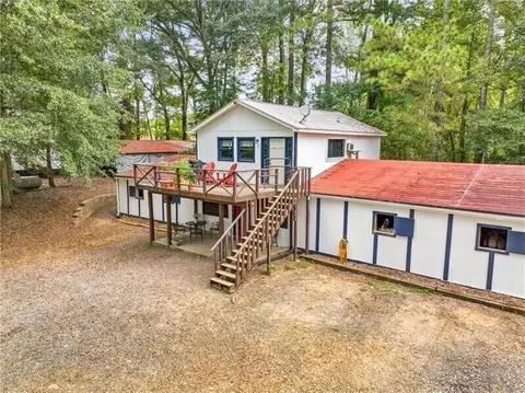 285 Air Acres Way, Woodstock, GA 30188