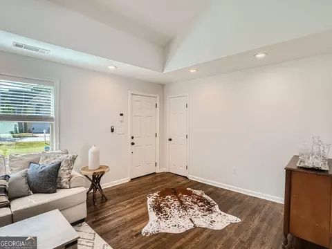 2242 N Shallowford Rd, Chamblee, GA 30341 photo 12