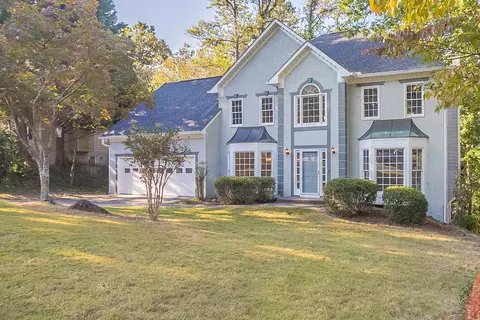 4981 Willow Creek Dr, Woodstock, GA 30188