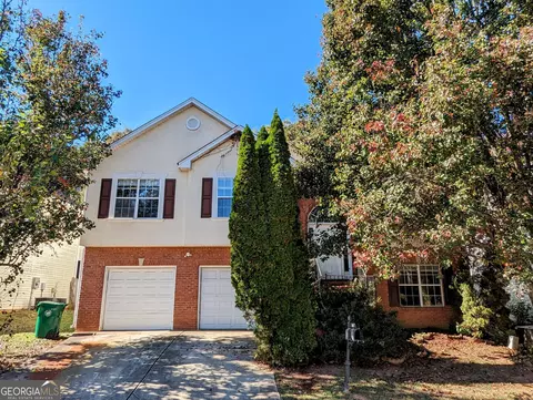 811 Ashton Oak Cir, Stone Mountain, GA 30083