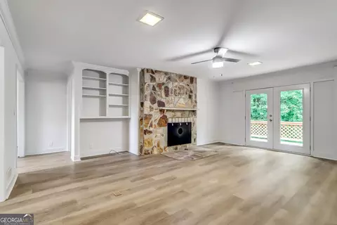 2425 Ridgedale Dr, Grayson, GA 30017 photo 7