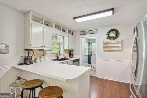 3003 Mohawk Dr, Gainesville, GA 30501 photo 5