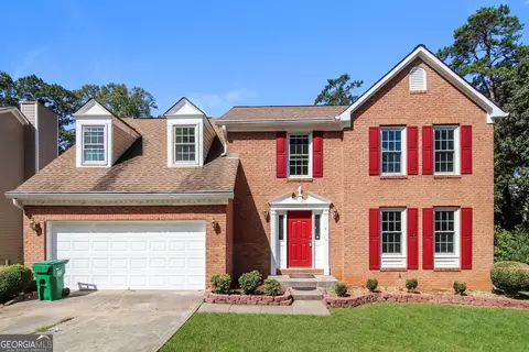 1911 Wedgewood Dr, Stone Mountain, GA 30088