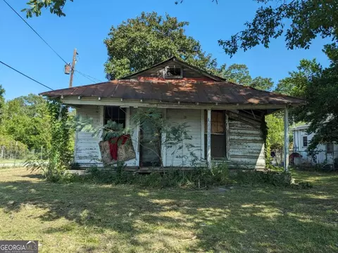 139 S Lexington St, Lyons, GA 30436 photo 1