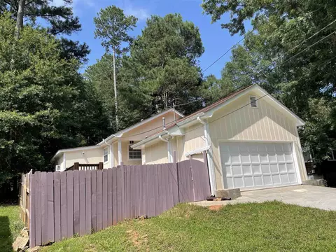 4616 Amy Rd, Snellville, GA 30039