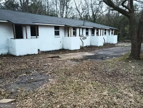 1346 Caraker Ln, Milledgeville, GA 31061