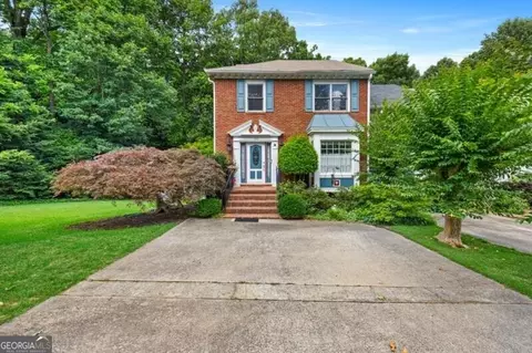 100 Brantley Rd, Sandy Springs, GA 30350