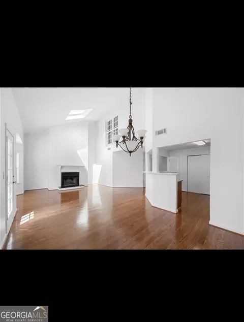306 Mill Pond Rd, Roswell, GA 30076