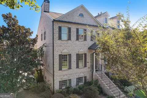 380 Rose Garden Ln, Alpharetta, GA 30009