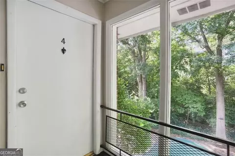 4266 Roswell Rd NE #F4, Atlanta, GA 30342