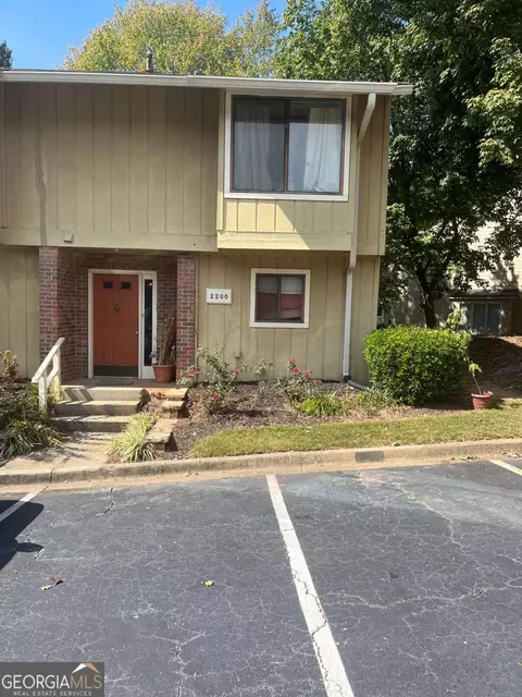 2200 Haverhill Ct SE, Marietta, GA 30067
