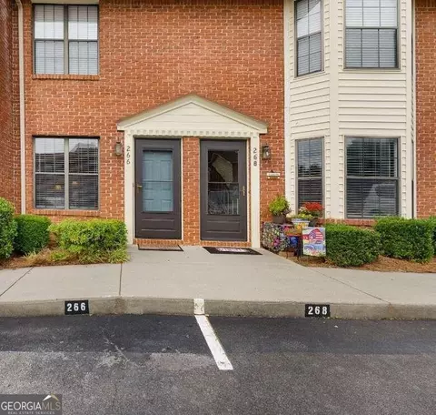 266 Mount Vernon Dr, Calhoun, GA 30701