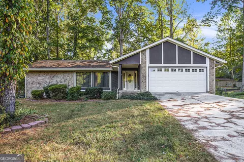 6679 Judy Ln, Riverdale, GA 30296