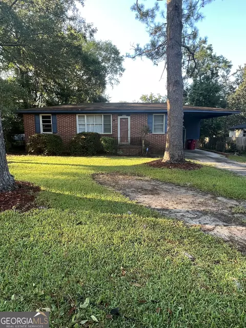 2826 Reynolds Dr, Macon, GA 31206