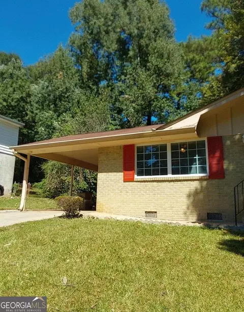 994 Majesty Ln, Morrow, GA 30260 photo 2