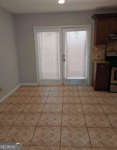 994 Majesty Ln, Morrow, GA 30260 photo 4