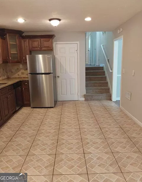 994 Majesty Ln, Morrow, GA 30260 photo 6