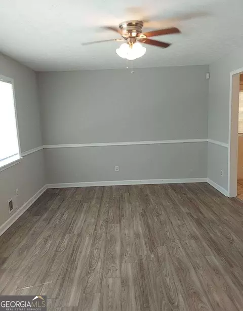 994 Majesty Ln, Morrow, GA 30260 photo 11