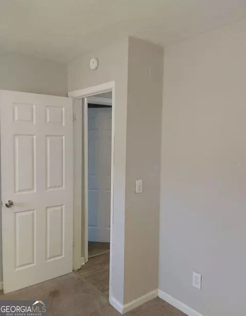 994 Majesty Ln, Morrow, GA 30260 photo 8