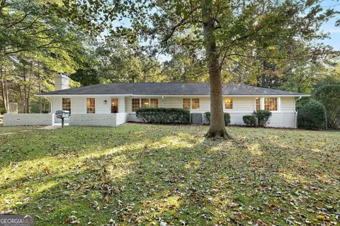 7330 Hunters Branch Dr NE, Atlanta, GA 30328