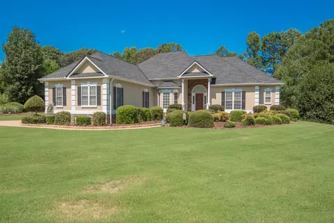 104 Prestwick Dr, Lagrange, GA 30241 photo 2