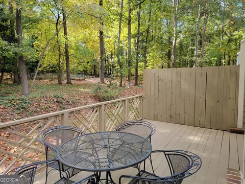 88 Mount Vernon Cir, Sandy Springs, GA 30338