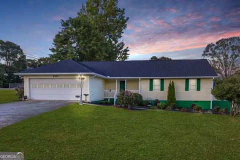 4305 Oak Creek Dr, Gainesville, GA 30506