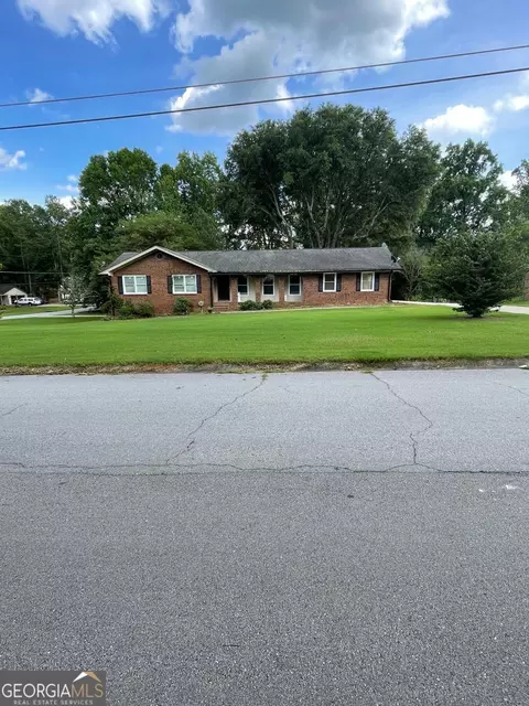 496 Chris Cir, Lawrenceville, GA 30044