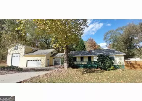 40 Van St, Auburn, GA 30011