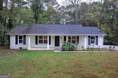 105 Pine Hill Dr, Calhoun, GA 30701