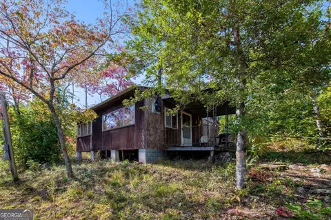 405 Higdon Creek Rd, Blue Ridge, GA 30513