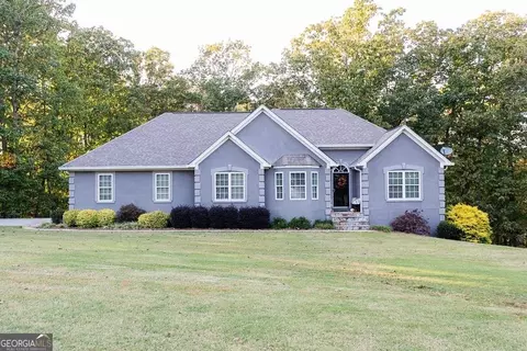 62 Logan Ridge Dr, Carrollton, GA 30116