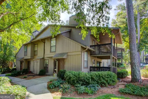 402 Cumberland Ct SE, Smyrna, GA 30080