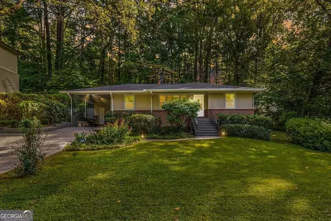 1843 Fern Creek Ln, Atlanta, GA 30329