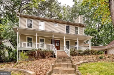 1038 Leslie Pl, Lithonia, GA 30058