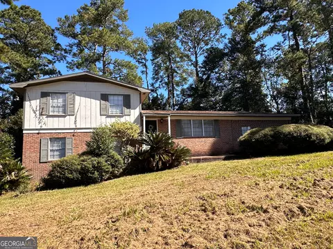 2134 Tamara Rd, Waycross, GA 31503