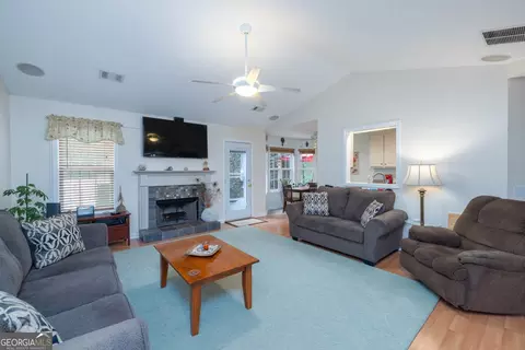 1619 Madison Dr, Bethlehem, GA 30620 photo 5